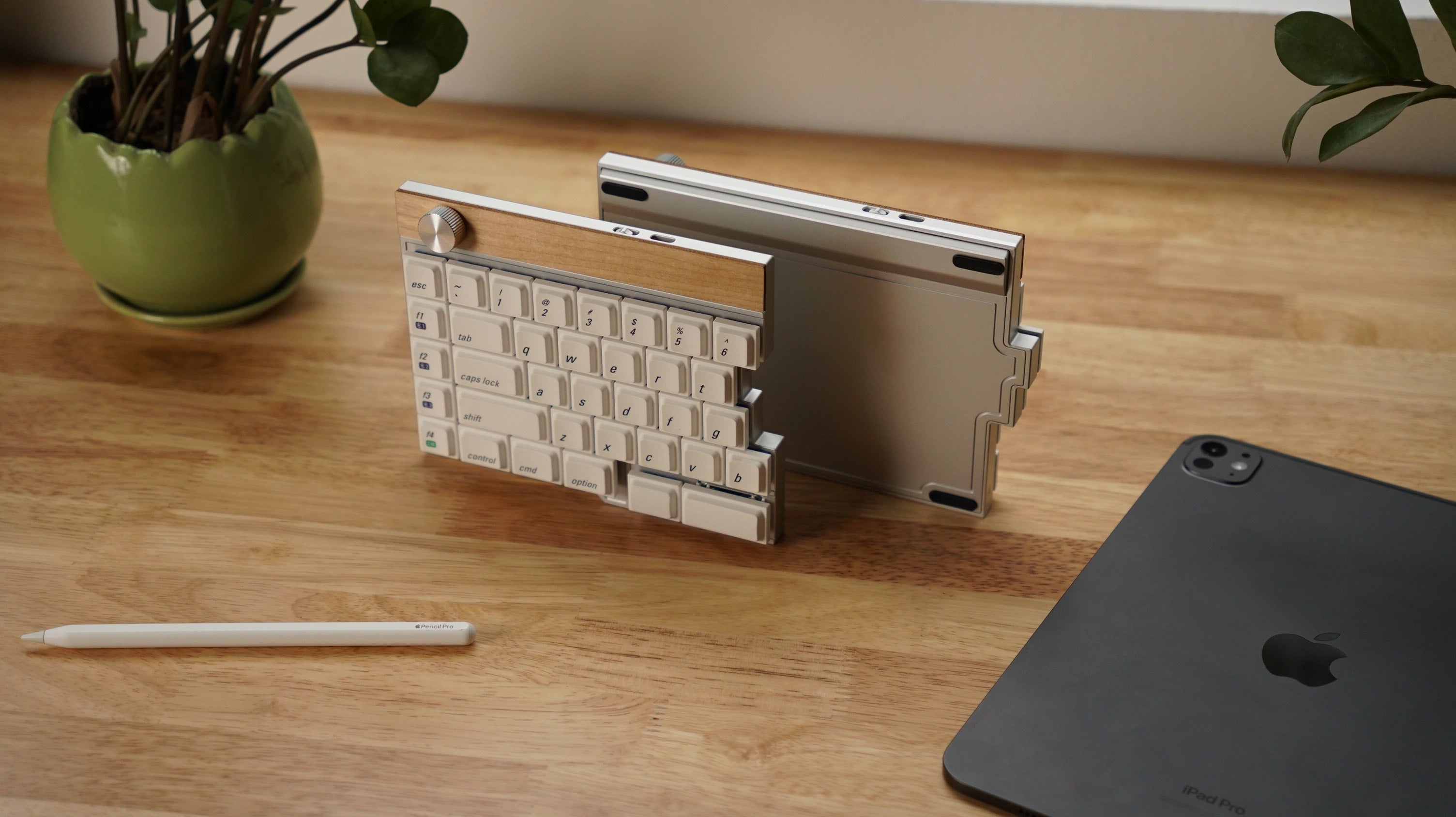 [Pre-Order] Jiffy75 Split Low-Profile Keyboard