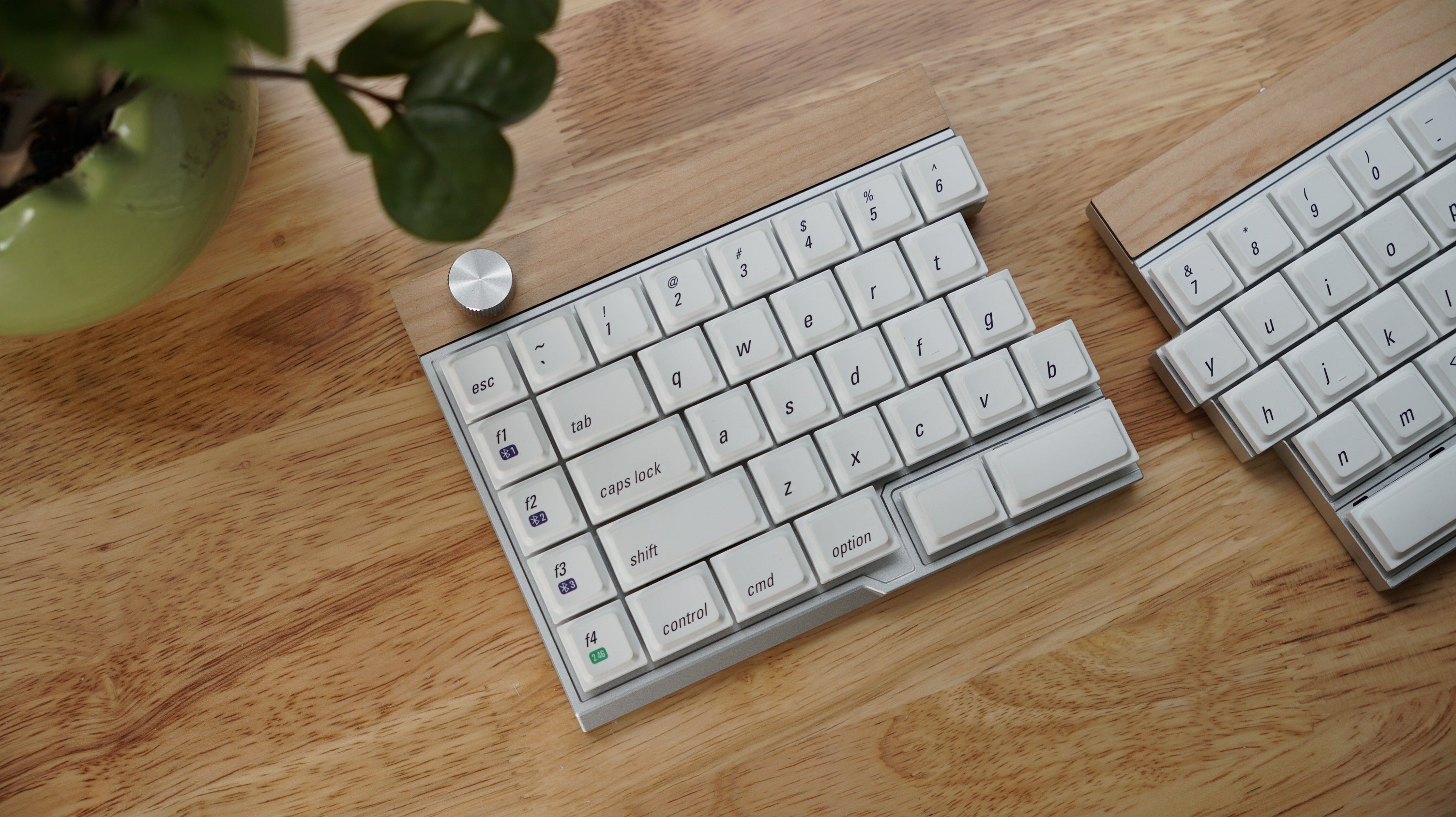 [Pre-Order] Jiffy75 Split Low-Profile Keyboard