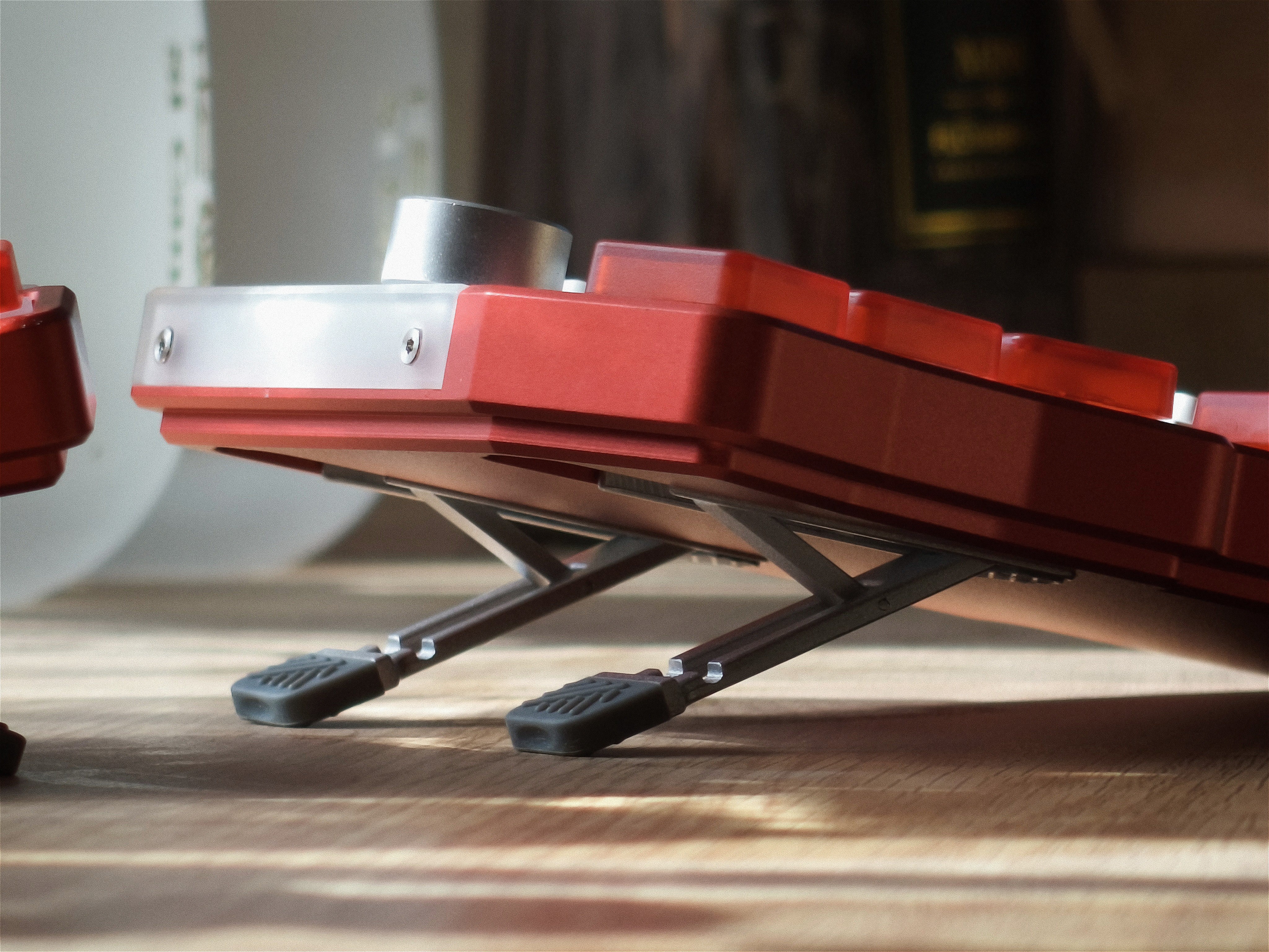 Jezail Cornix Split Low-Profile Keyboard