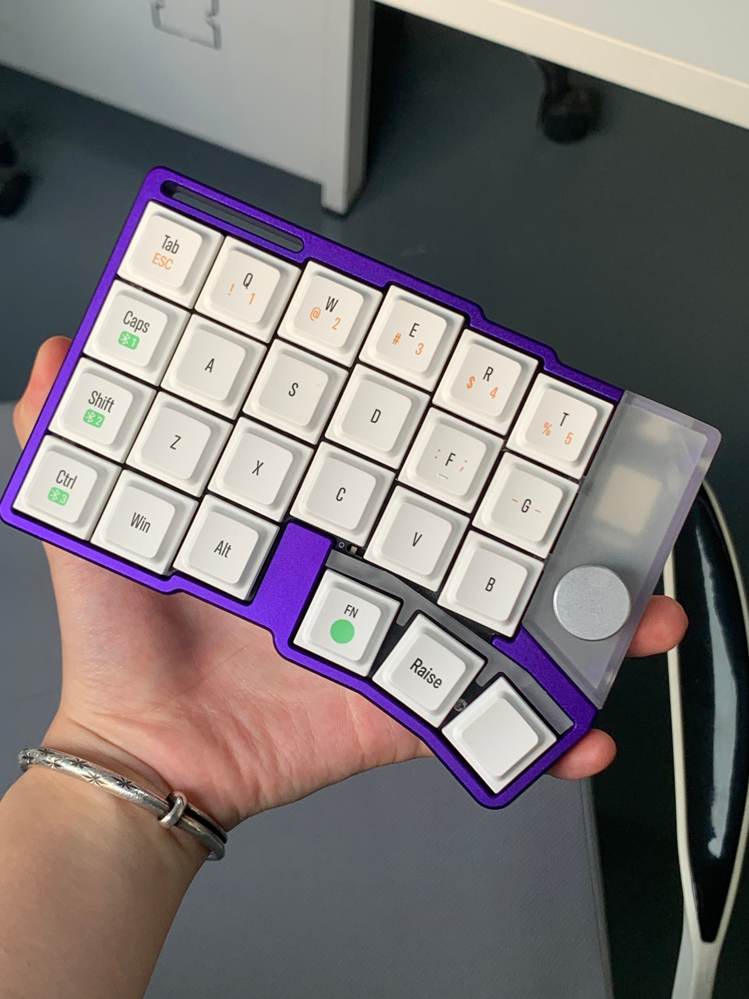 Jezail Cornix Split Low-Profile Keyboard