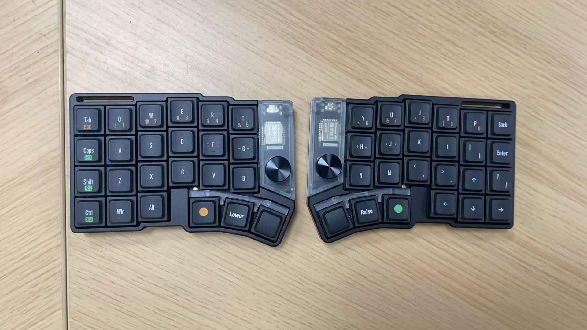 Jezail Cornix Split Low-Profile Keyboard