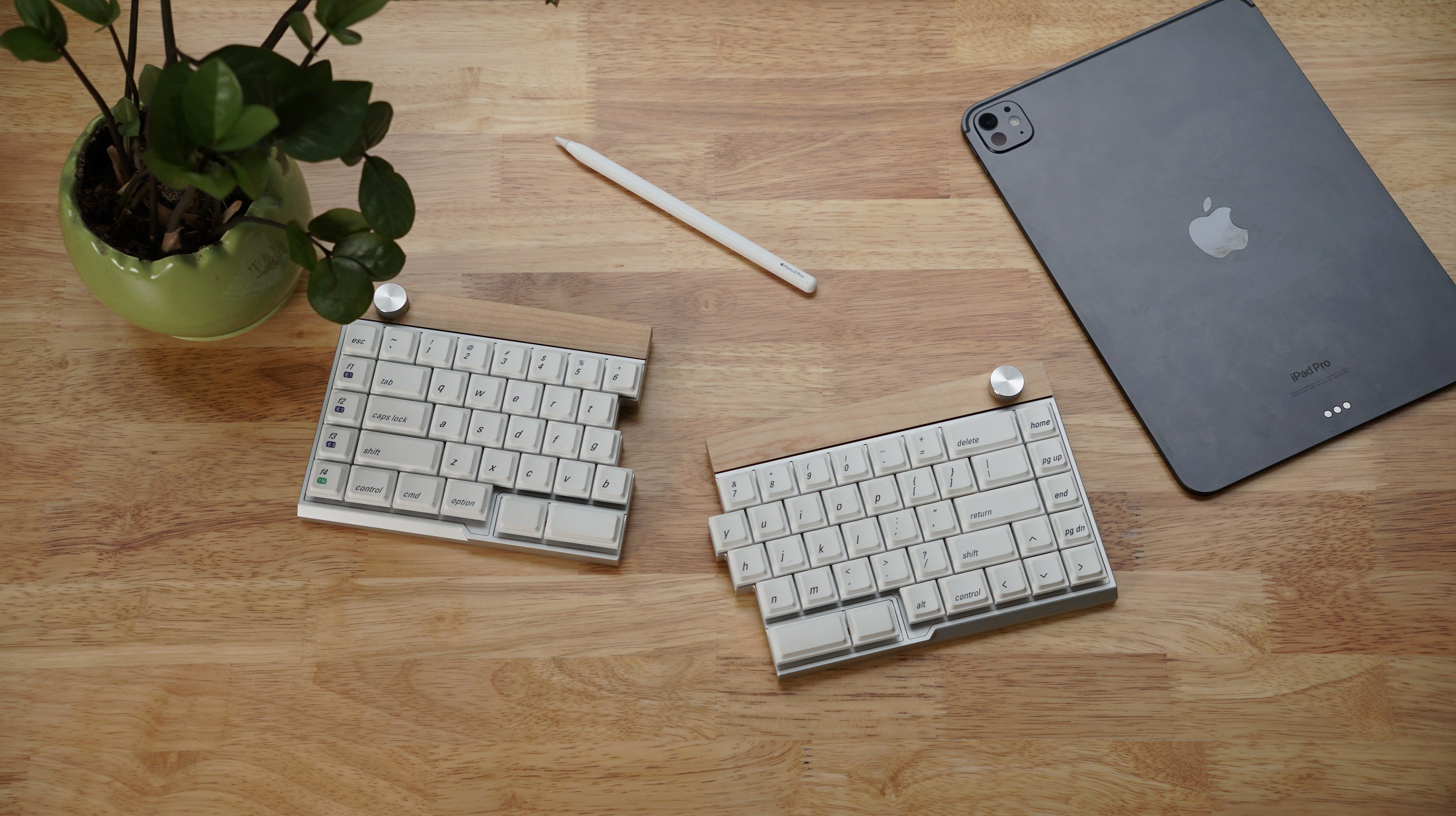 [Pre-Order] Jiffy75 Split Low-Profile Keyboard