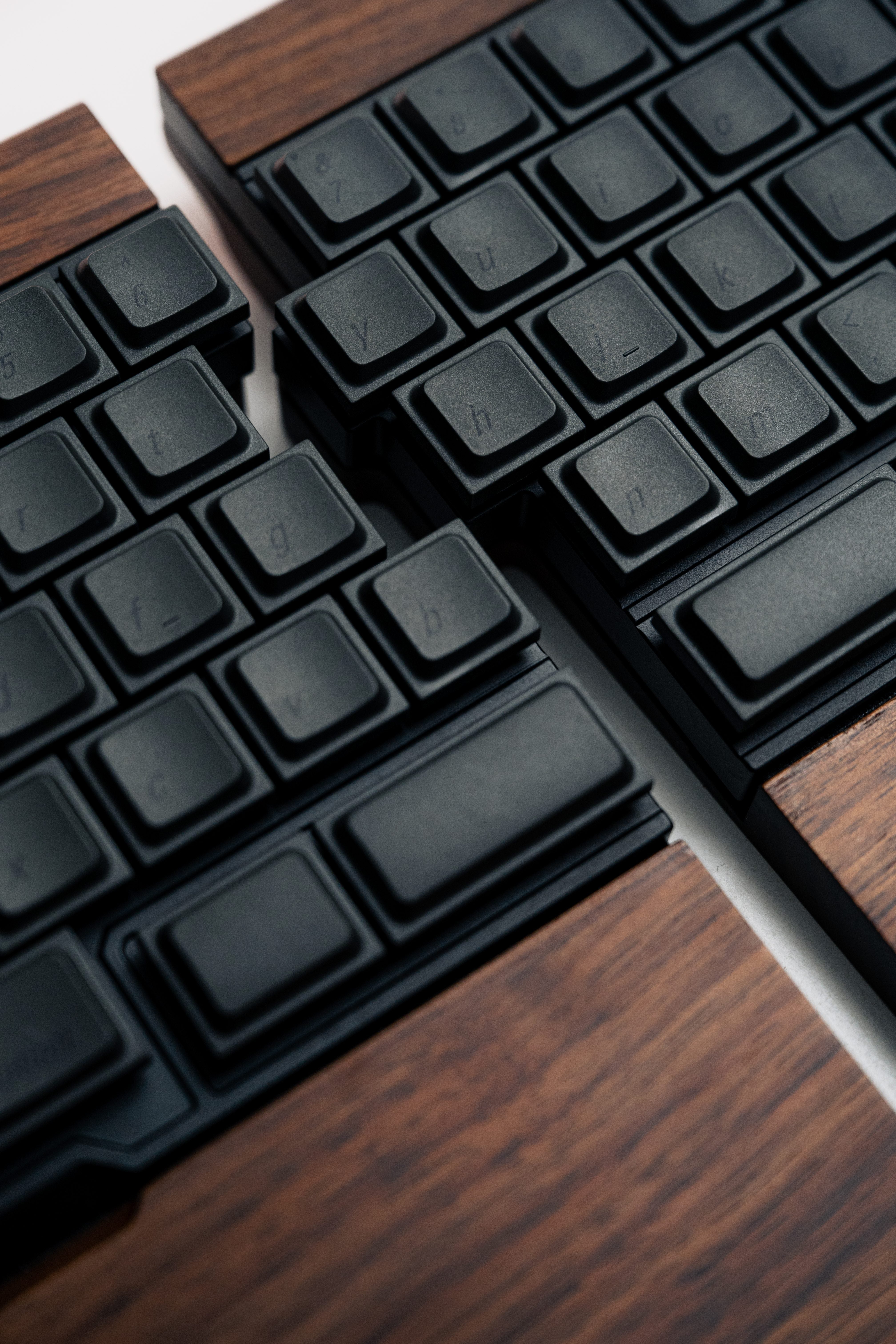 [Pre-Order] Jiffy75 Split Low-Profile Keyboard