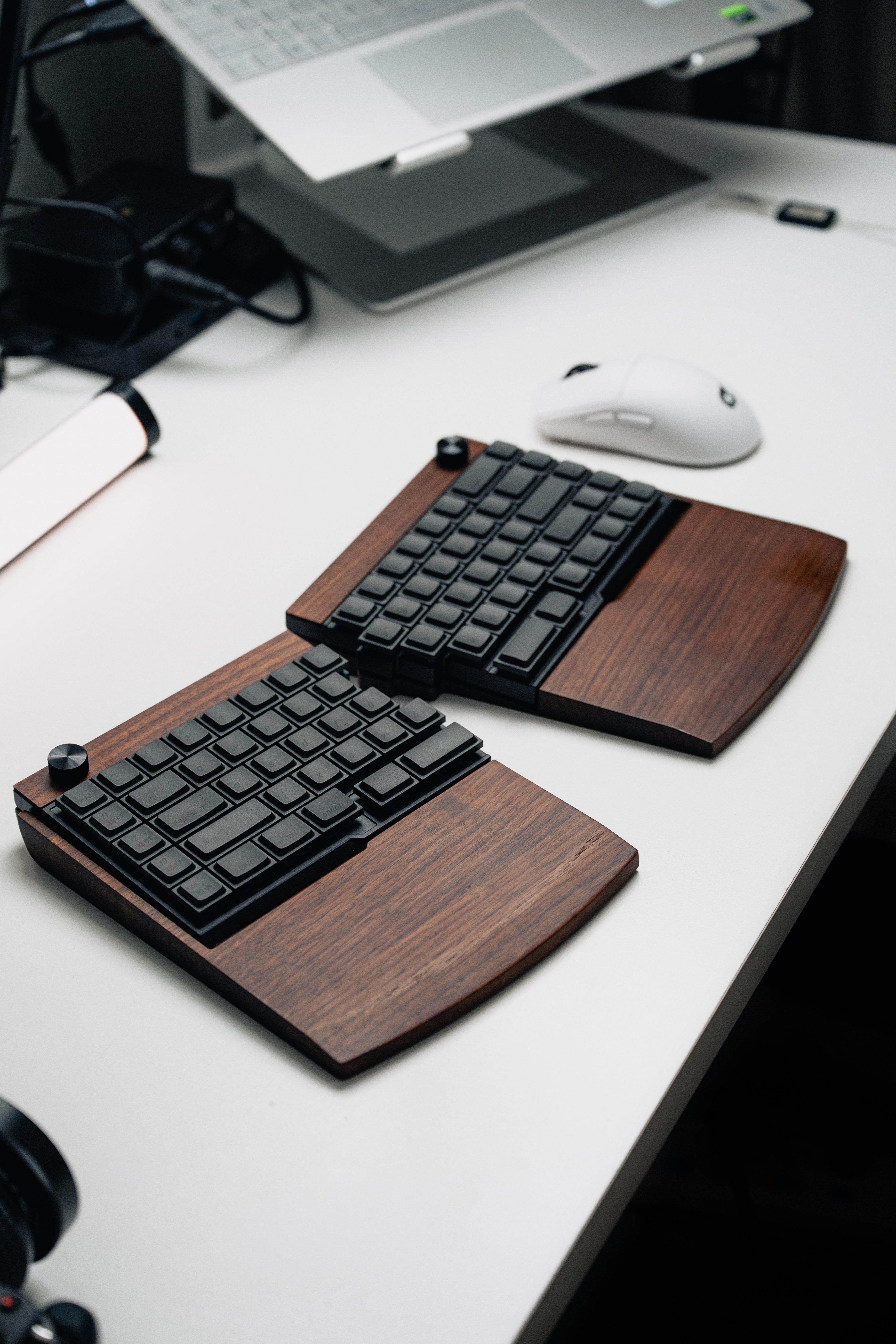 [Pre-Order] Jiffy75 Split Low-Profile Keyboard