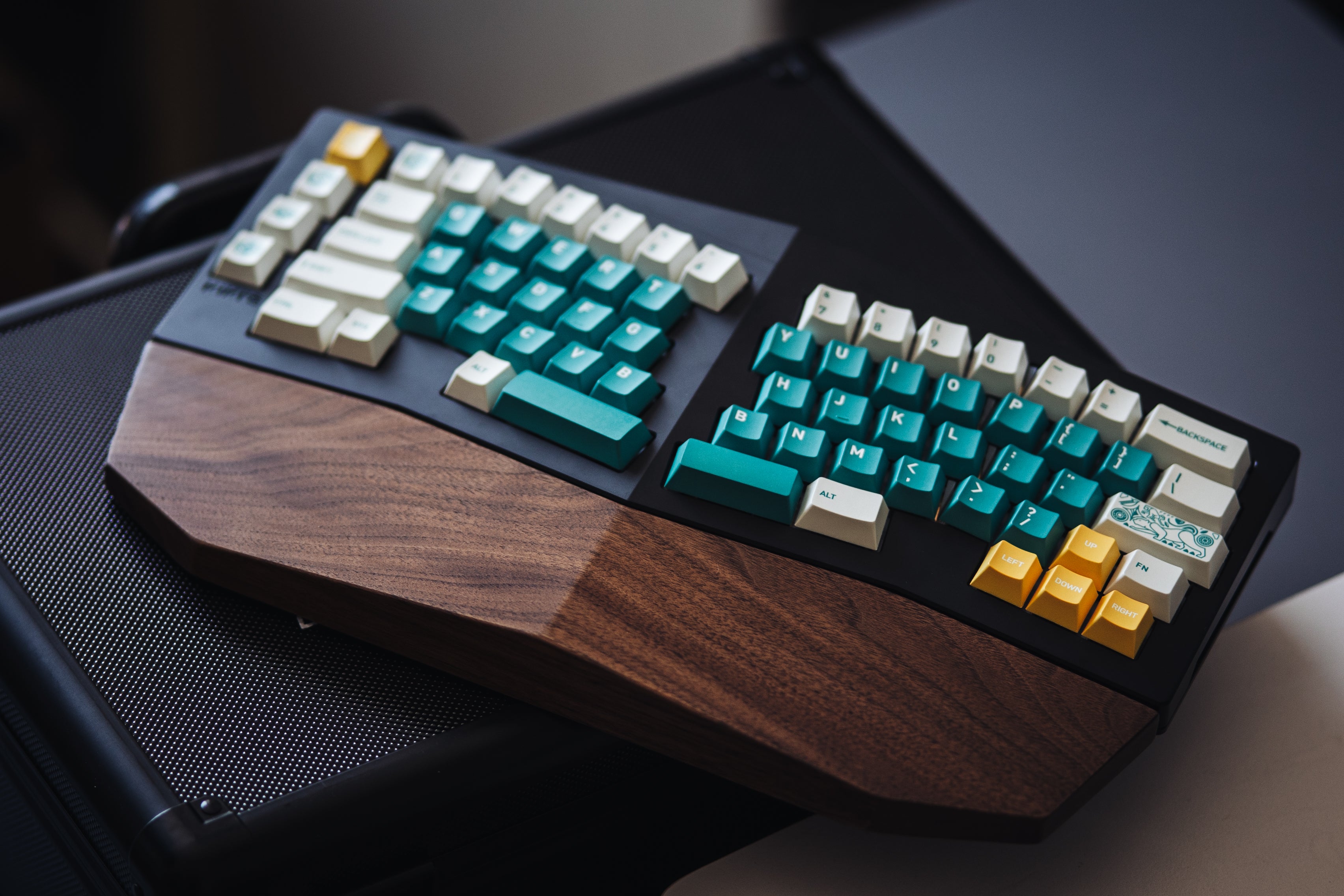 [In-Stock] KIKI's Tented Alice Keyboard
