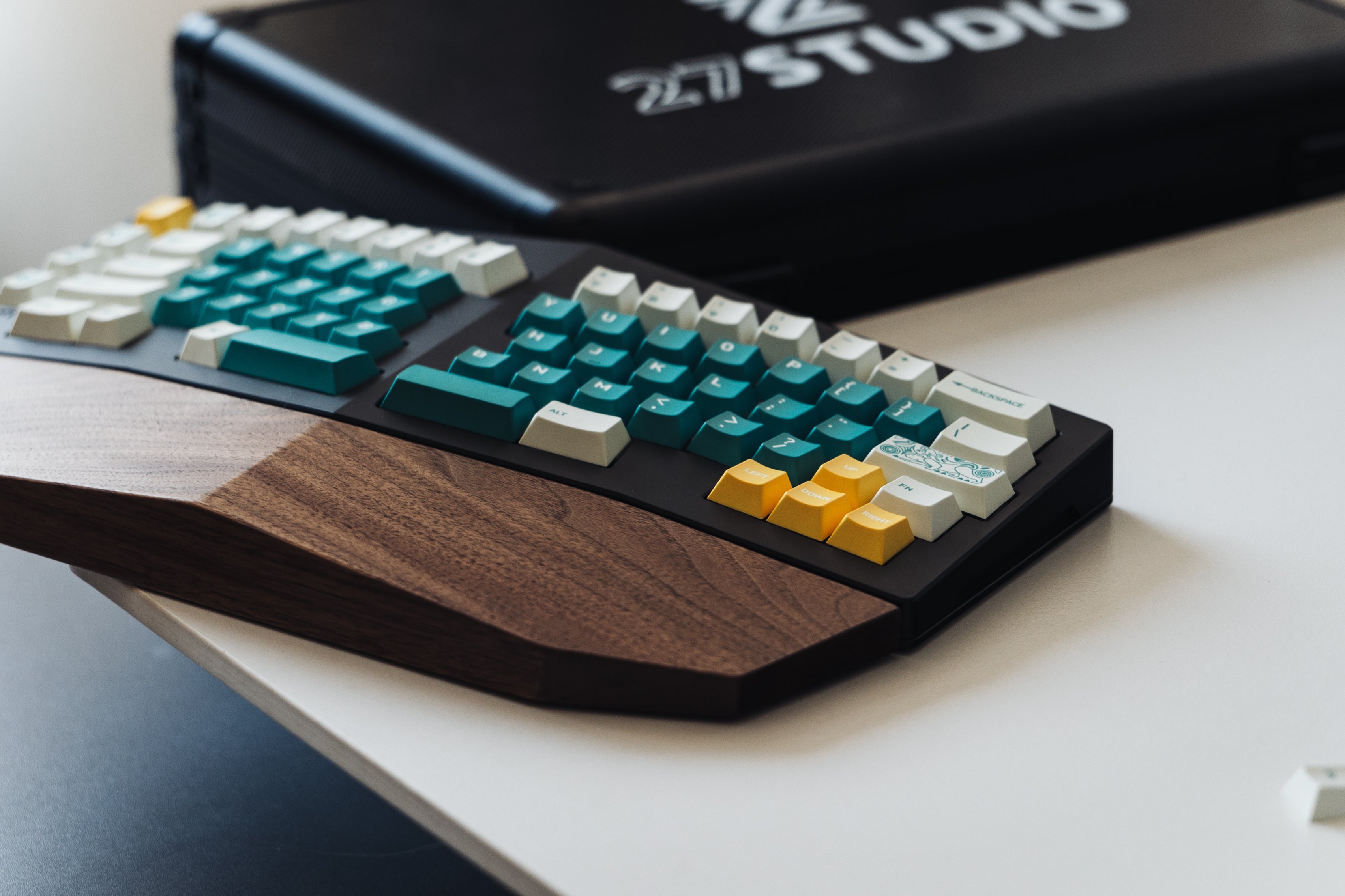[In-Stock] KIKI's Tented Alice Keyboard