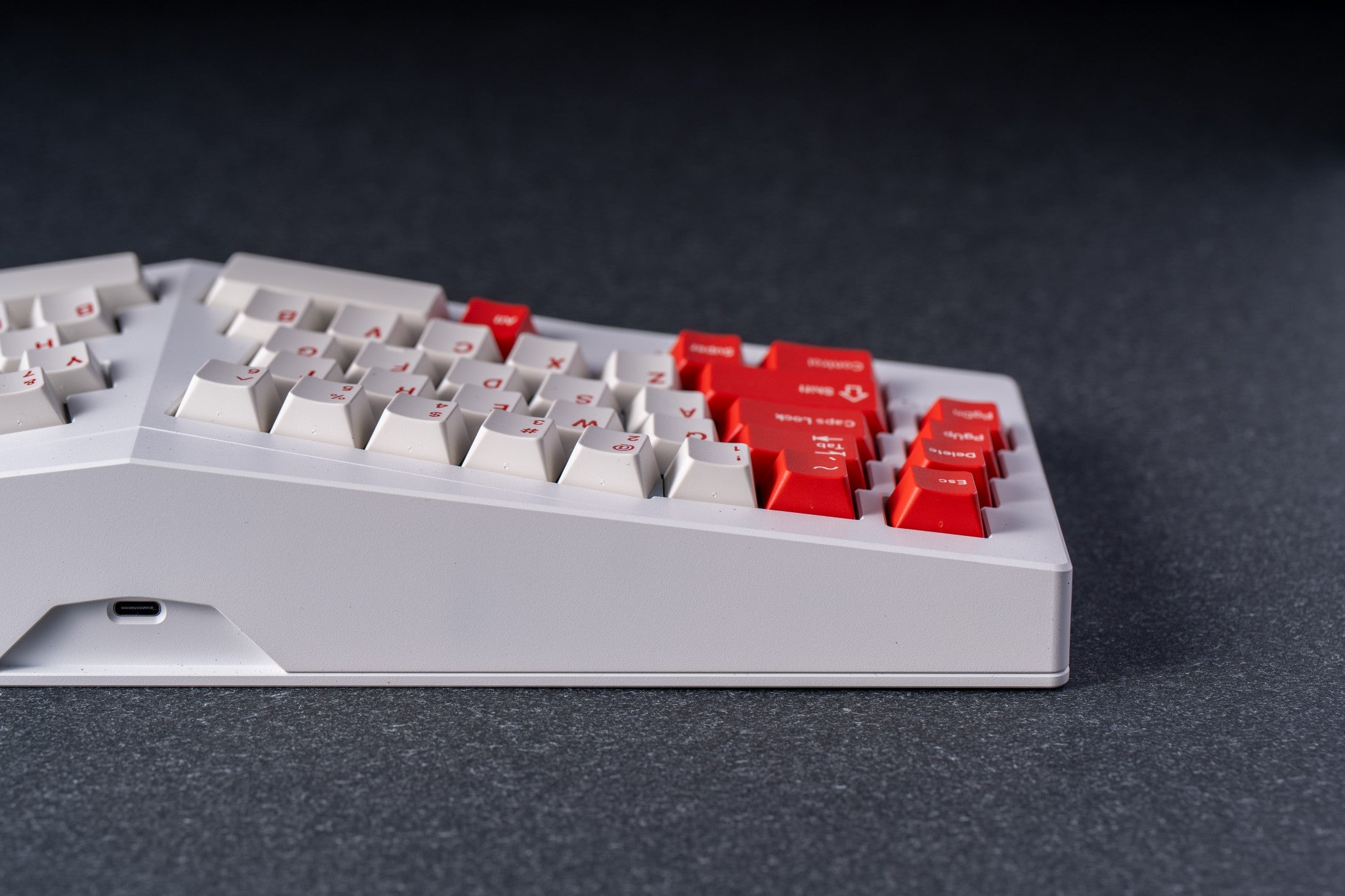 [In-Stock] KIKI's Tented Alice Keyboard