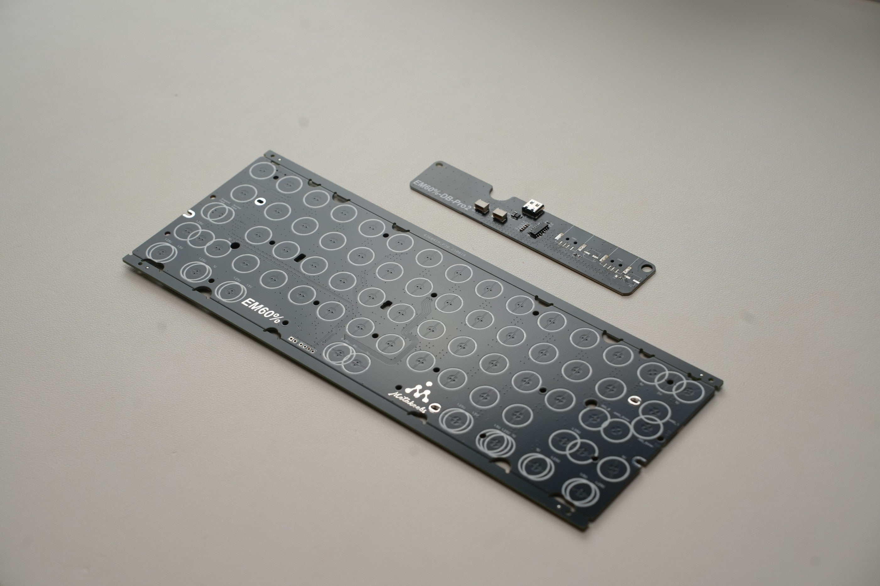 EM60 EC PCB from MetaKeebs
